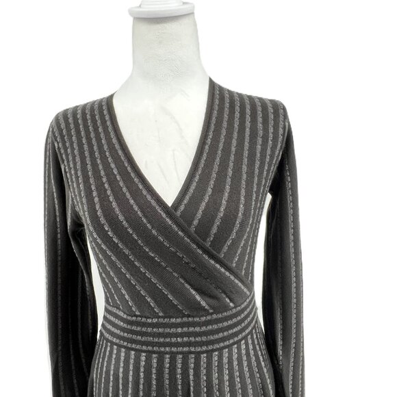 🌼Calvin Klein Black Wrap Dress  Size M  Sleek Stripes & Timeless Style - Picture 2 of 10